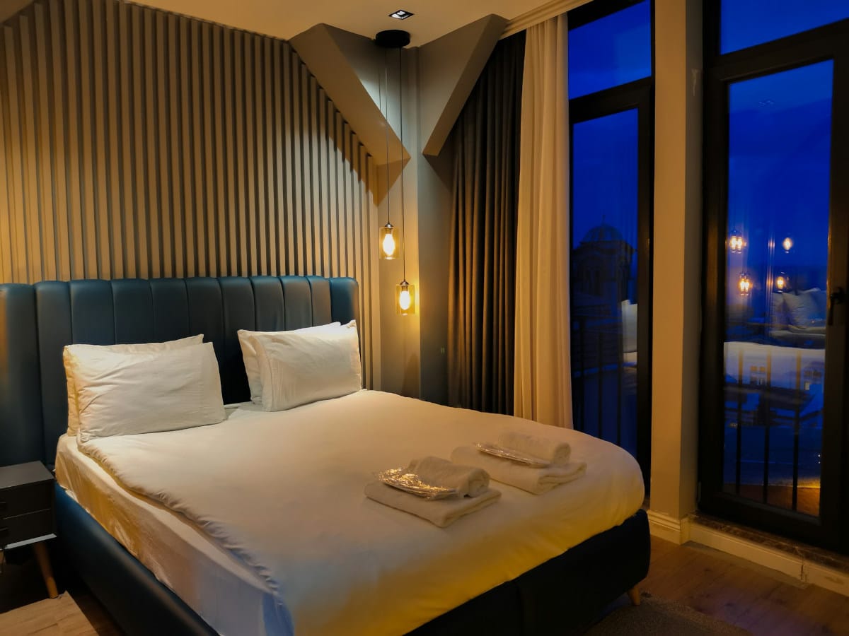 How to lock in your home base fast so your room actually works for you